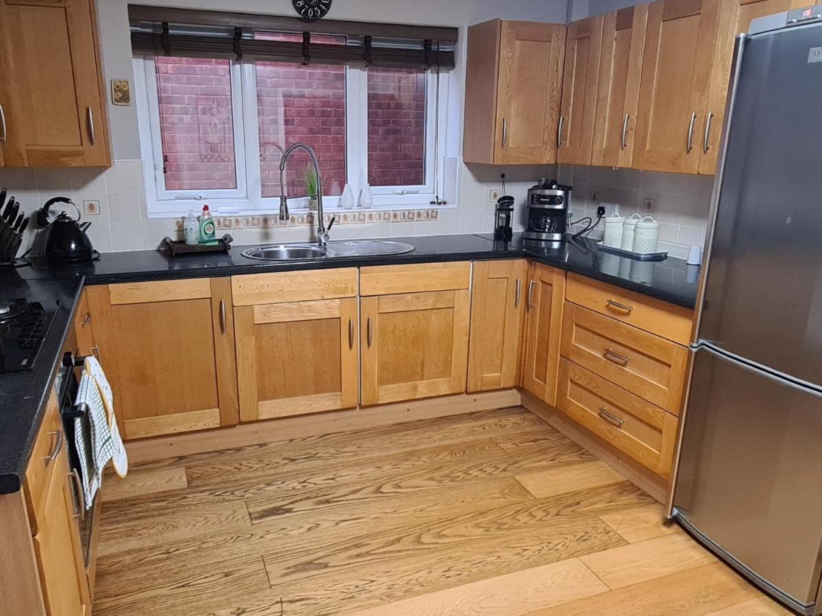Spacious, 5 Bed House For 9 In צ'סטר מראה חיצוני תמונה